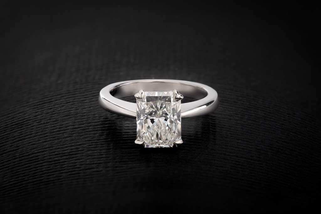 2.5ct Natural radiant cut diamond